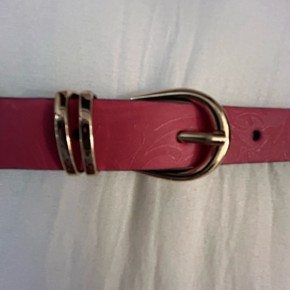 Tahari paisley print belt